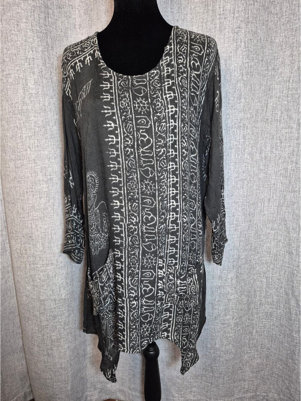 TENZIN Om Aum Elephant Print Tunic Top Large black Boho Yoga Festival Pockets